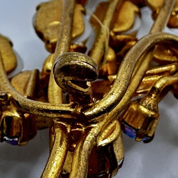 Vintage Brooch Baroque Faux Pearl and Rhinestone Willow Flower Design 1940 - Picture 10 of 10